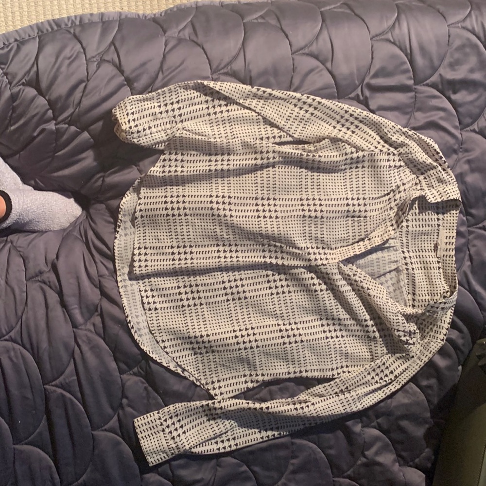 houndstooth black and white blouse